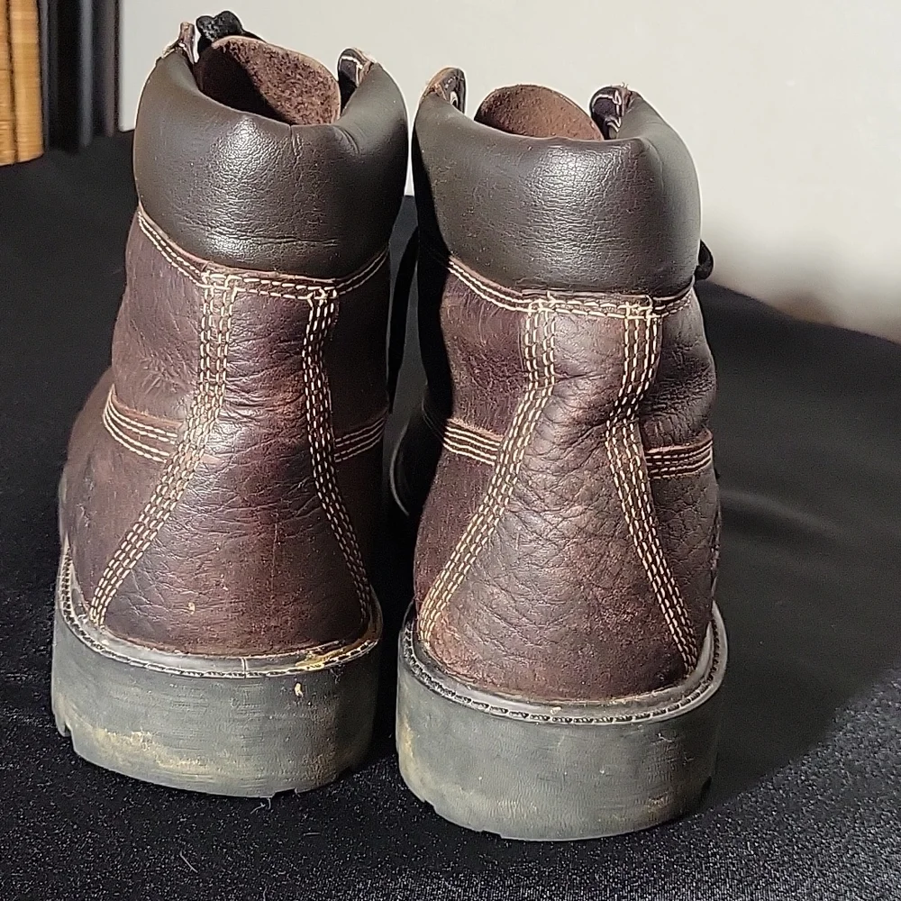 TIMBERLAND Boy's 5 Distressed Leather Boots